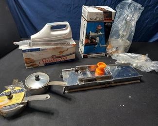 Kitchen Utensils for Carving, Chopping, Slicing, and Poaching