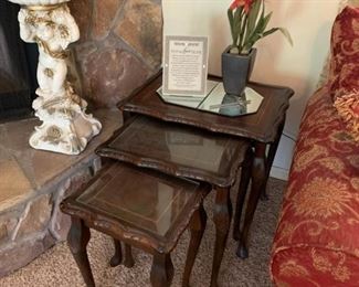 set of nesting tables 