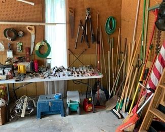 Outdoor yard tools, and other tools 