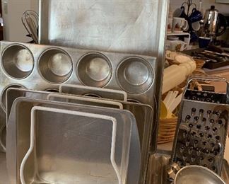Assorted Bakeware