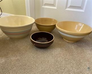 Vintage Mixing bowls
