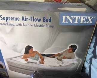 Quinn Intel inflatable bed