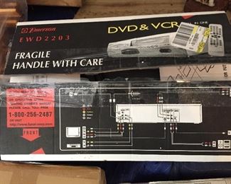 Emerson DVD & VHS player