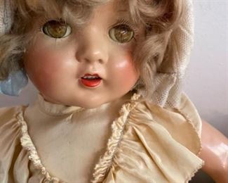 161LR Vintage Dolls