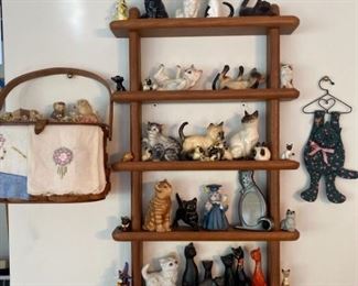 185LR Miniature Cat Figurine Collection