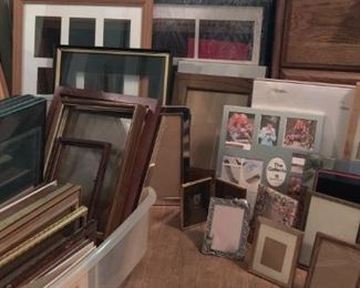 M375Picture frames