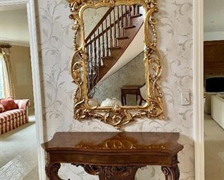 KARGES Foyer Table & Decorative Gilt Mirror