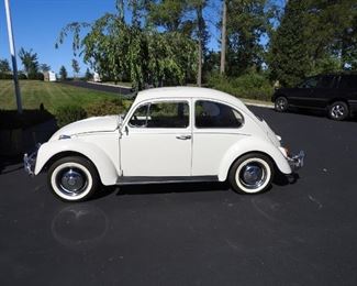 1967 VW Beetle side view