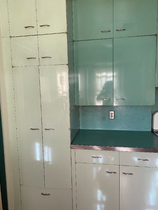 St Charles kitchen, multiple cabinets, original 1950s