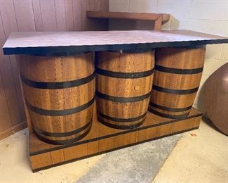 Unique Whisky barrel Bar