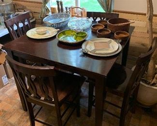 Kitchen / dining table and 4 chairs