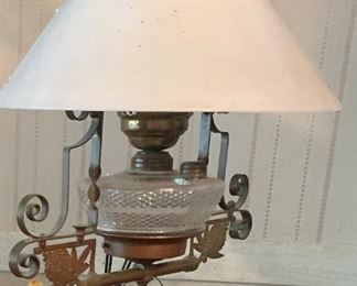 Hanging oil lamp chandelier