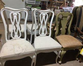 Set 4 white painted chairs