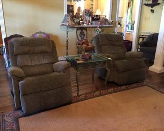 pair recliners