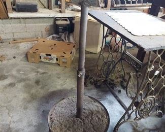 Adjustable Height Pipe Stand