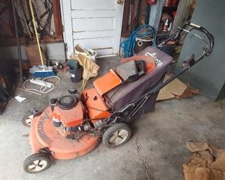 Ariens Lawnmower with Bagger