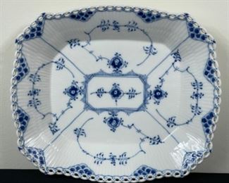 Royal copenhagen blue fluted full lace cake plate
