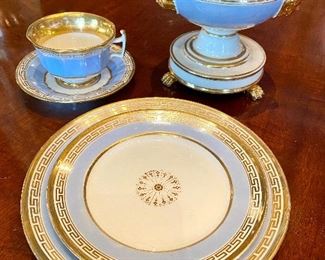Old Paris tea and dessert service with violet and gilt Greek key border, including a footed compote
