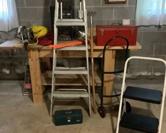 Tradesman workbench and accessories