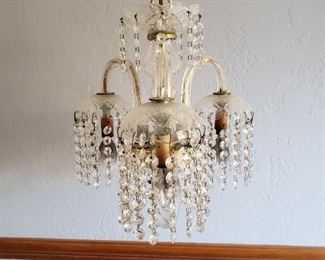 Chandelier 
