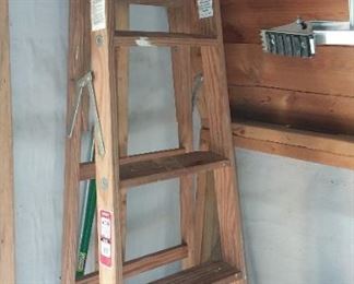 Great shape wooden ladder