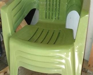 Like new outdoor lawn chairs