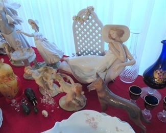 SEVERAL HIGH-END LLADRO FIGURES