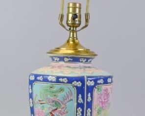 189 Chinese Style Porcelain Lamp 28"H