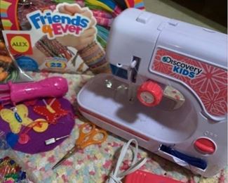 Discovery Kids Sewing Machine, Friendship Bracelets