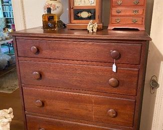 another great oak chest of drawers