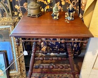 Many beautiful spindle leg tables 