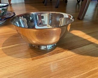 Vintage Reed and Barton 102 silver-plate footed bowl. Photo 1 of 2