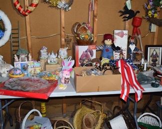 Lots of Great Xmas Decorations, Trees and Wreaths for EVERY Holiday