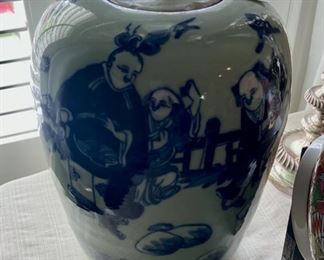 19th century Chinese jar