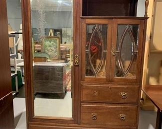 Classic Oak Wardrobe with Beveled Glass Mirror