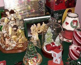 More Christmas items.