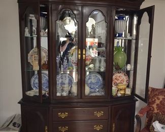 China cabinet or hutch