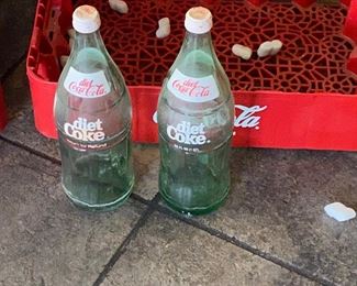 TM9345 Diet Coke 32oz Bottles	
