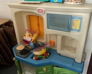 little tykes play kitchen and assorted toys