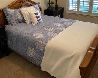 Second queen bed set