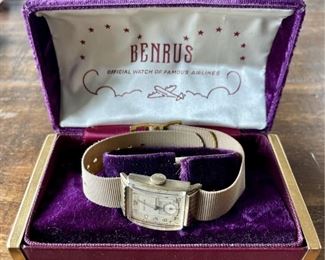 Vintage 1948 Benrus Manual Wind Mechanical Watch Shock Absorber 17 Jewels 28x25mm Original Box & Band