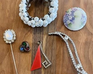 Assorted Vintage Jewelry Including Pins, 1950'S Japan Glass Bead Bracelet, Barrette, Hat Stick Pin And Button 
