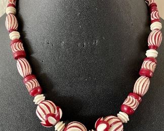 Intricate 1930'S Carved Celluloid Red & White Bead Necklace 