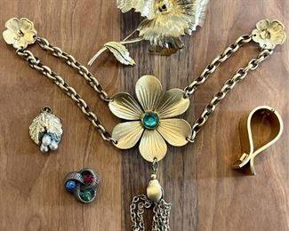 Assorted Vintage Jewelry Including Collar Clip With Buttons, Chatelaine Clip, Gold Tone Rose Pin And More