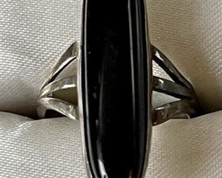 Sterling Silver And Onyx Oval Ring Size  7 Weighs 5.4 Grams 