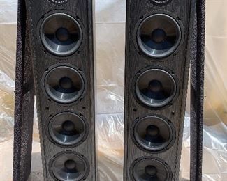 There are 3 pair (six matching pieces) of these tower speakers