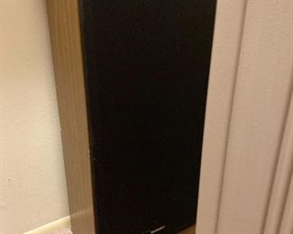 Pair Technics speakers