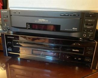 Sony Laser Disc System MDP-600, Pioneer Elite CLD-95 Laserdisc Player