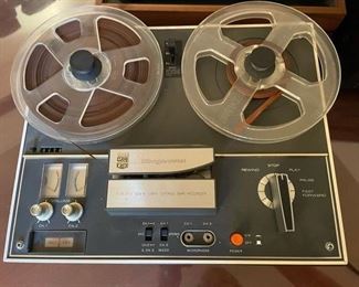 Magnavox 4 Track Solid State Stereo Tape Recorder, Reel to Reel Player