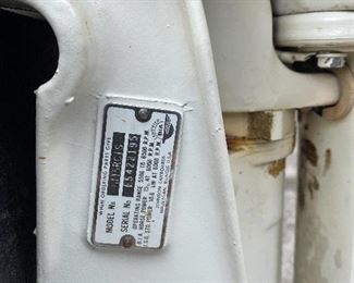 JOHNSON 15HP OUTBOARD MOTOR - Model J15RCIS - 15hp @ 6000 RPM - Includes Service, User and Parts Manuals, Battery Box and Garelick Portable Stand